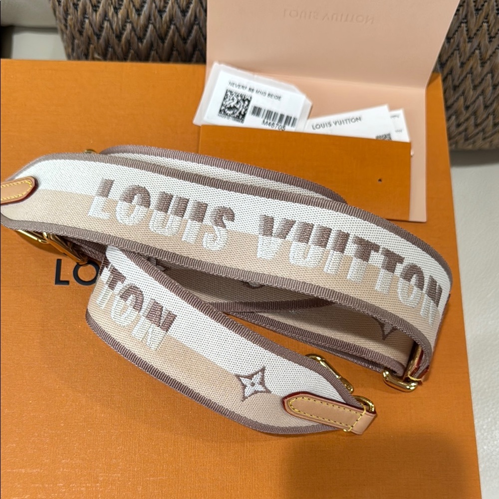 Authentic LV Neverfull BB strap in Beige color! ONLY Strap! Excellent condition!